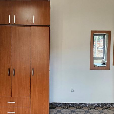 Angie'S Shared Villa Tam Тирана Екстериор снимка
